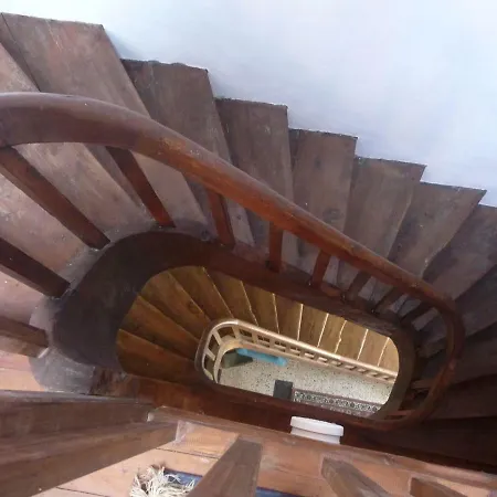 Le Vieux Couvent Feriehus Deviat