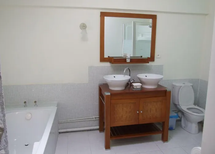 Le Vieux Couvent بيت للعطل Deviat