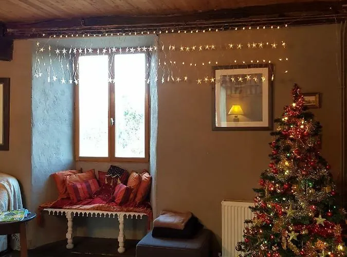 Le Vieux Couvent بيت للعطل Deviat